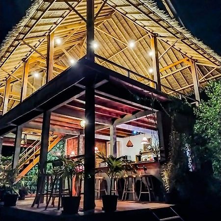 Basa-Basi Lodge Karimunjawa Zewnętrze zdjęcie