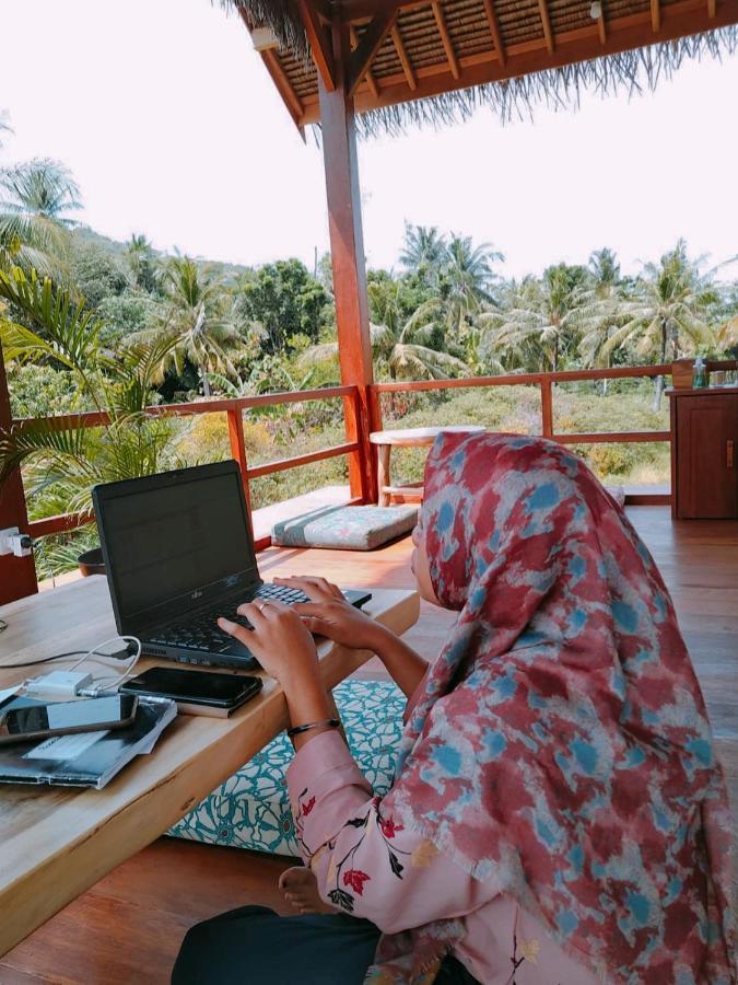 Basa-Basi Lodge Karimunjawa Zewnętrze zdjęcie