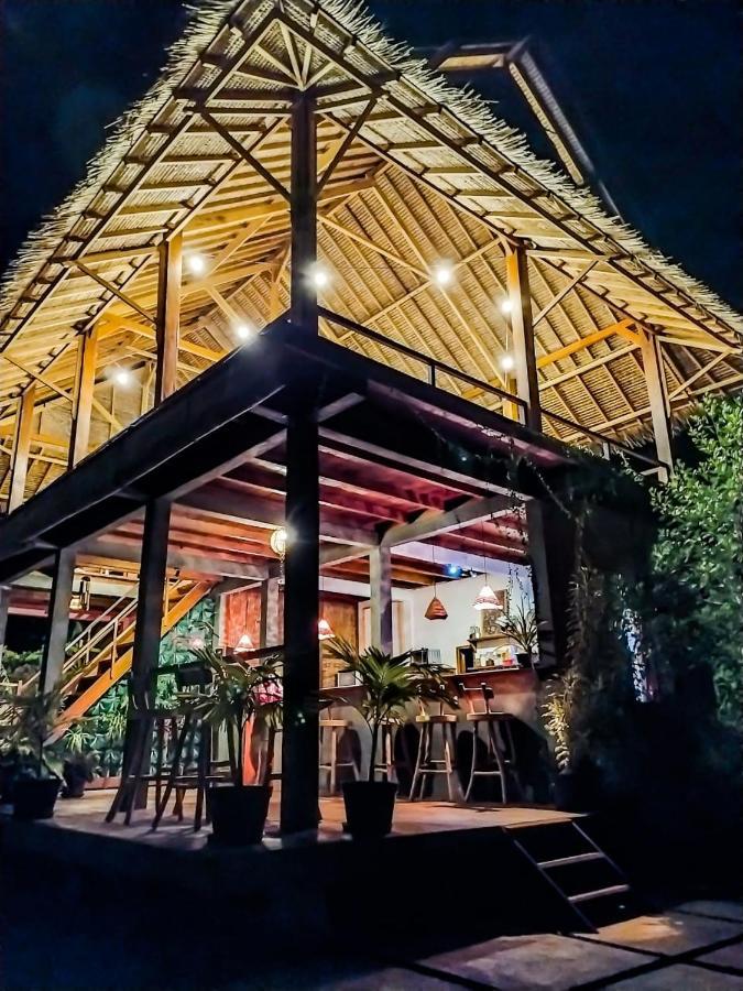 Basa-Basi Lodge Karimunjawa Zewnętrze zdjęcie