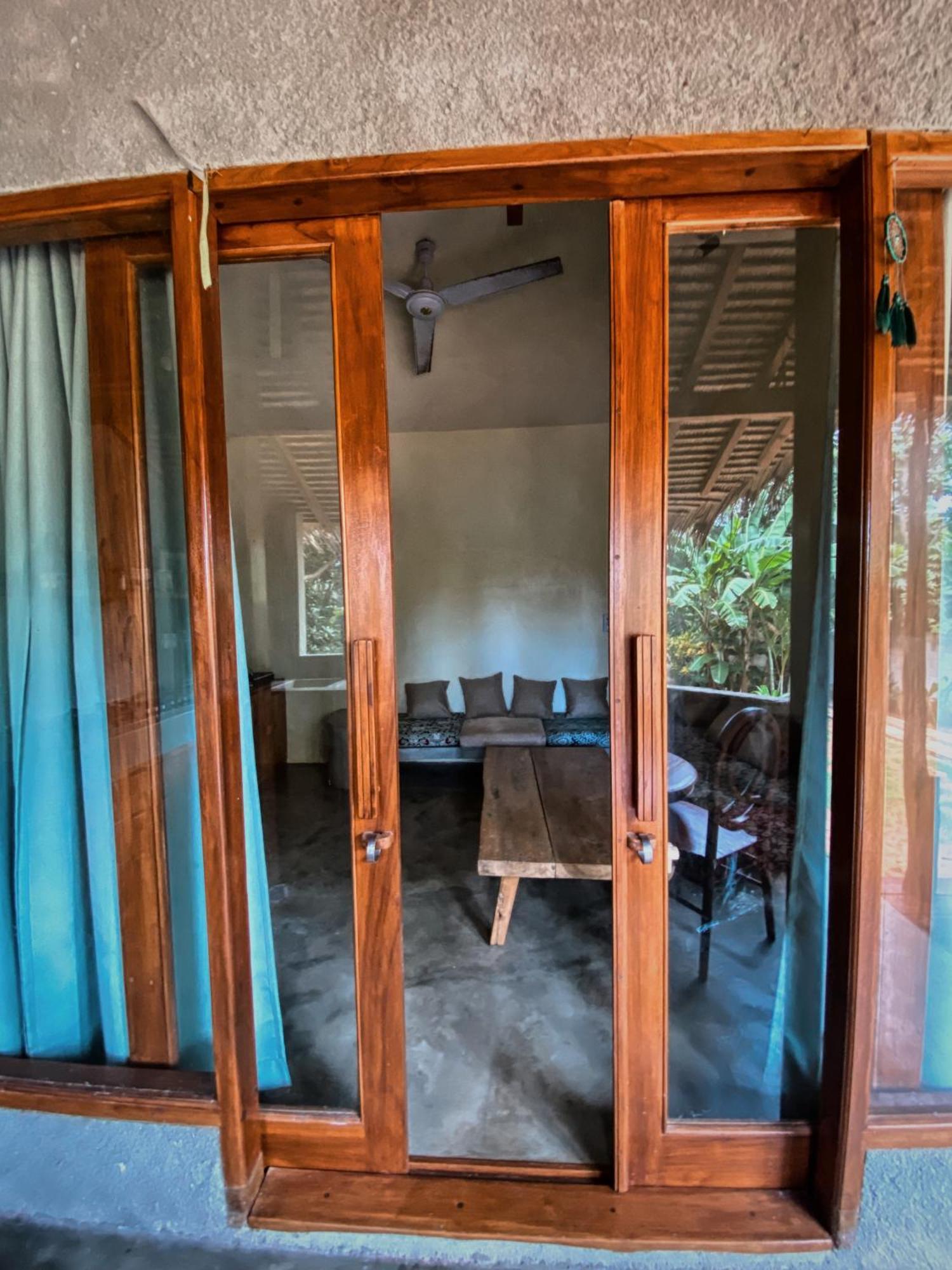 Basa-Basi Lodge Karimunjawa Zewnętrze zdjęcie