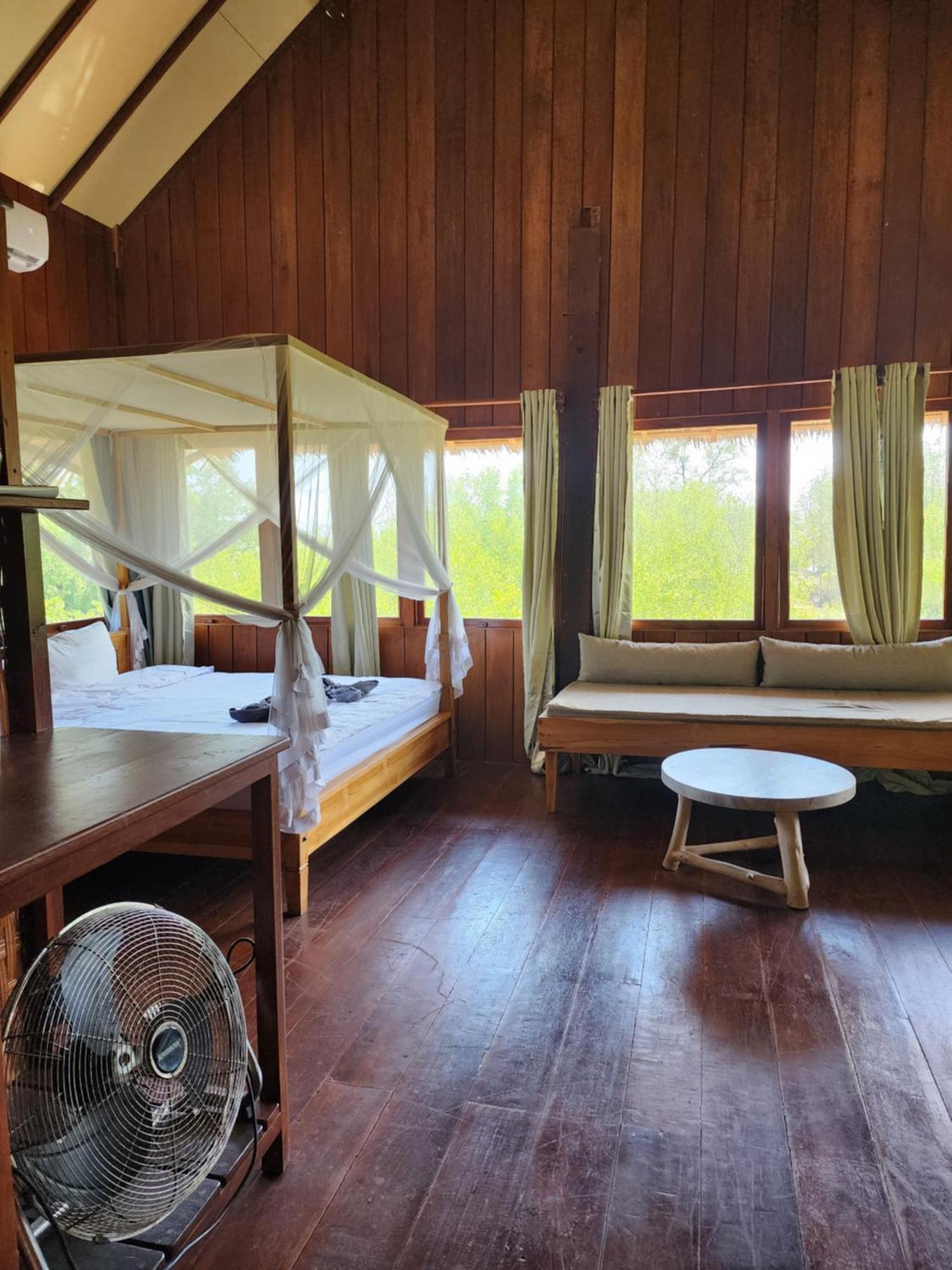 Basa-Basi Lodge Karimunjawa Zewnętrze zdjęcie