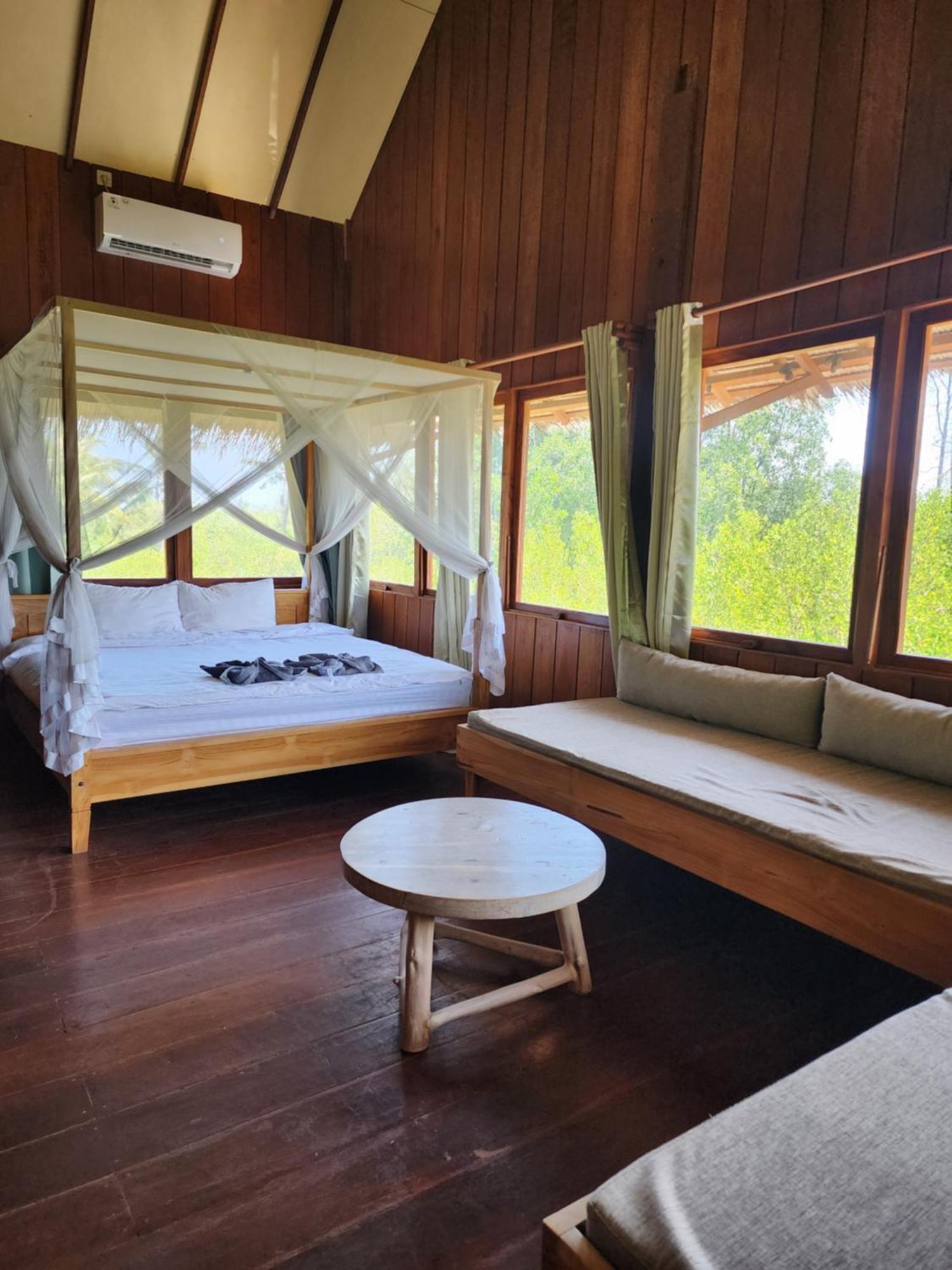 Basa-Basi Lodge Karimunjawa Zewnętrze zdjęcie