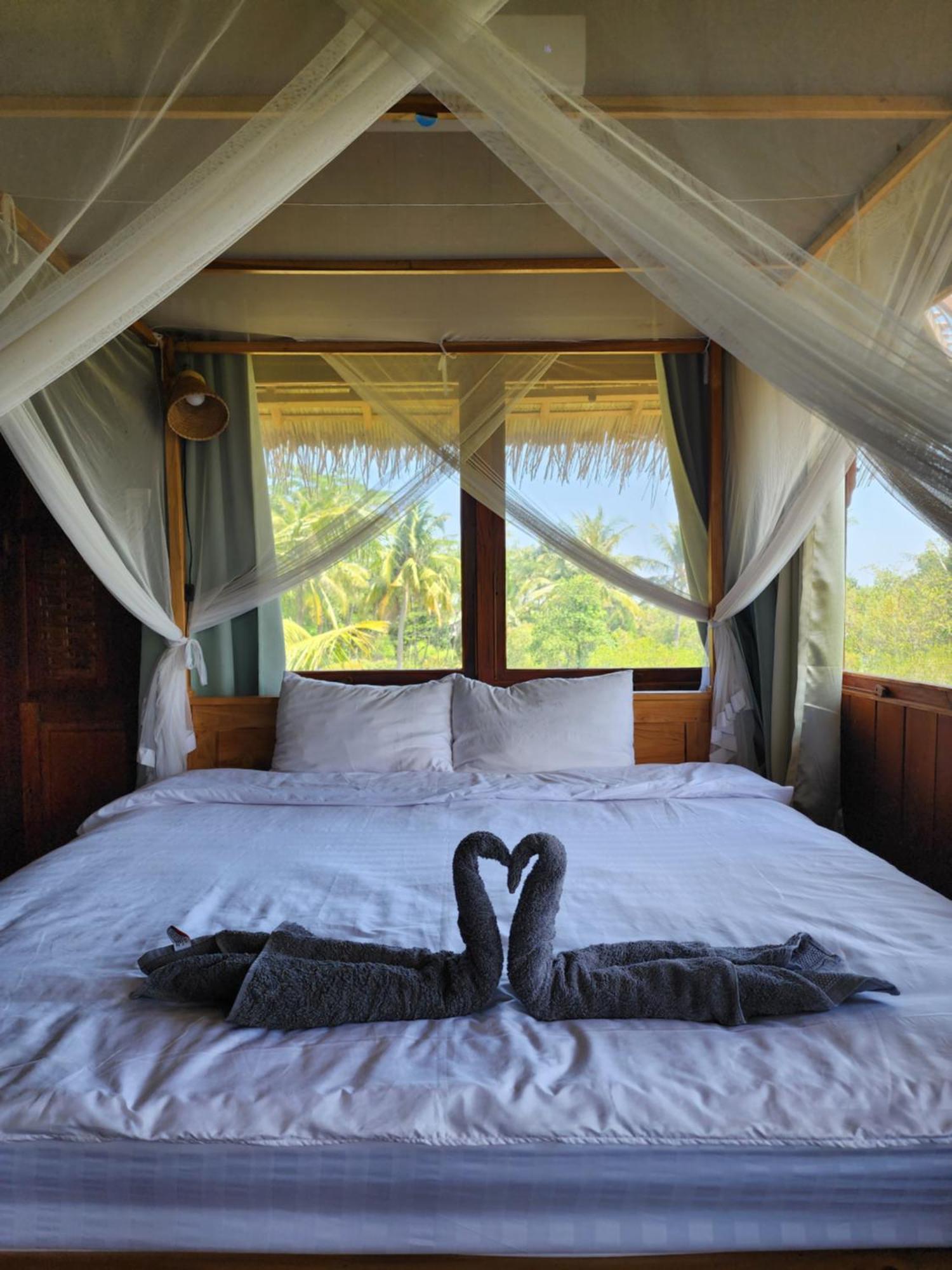 Basa-Basi Lodge Karimunjawa Zewnętrze zdjęcie