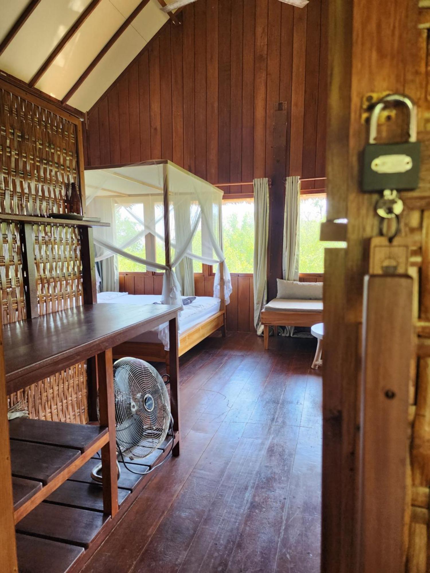 Basa-Basi Lodge Karimunjawa Zewnętrze zdjęcie