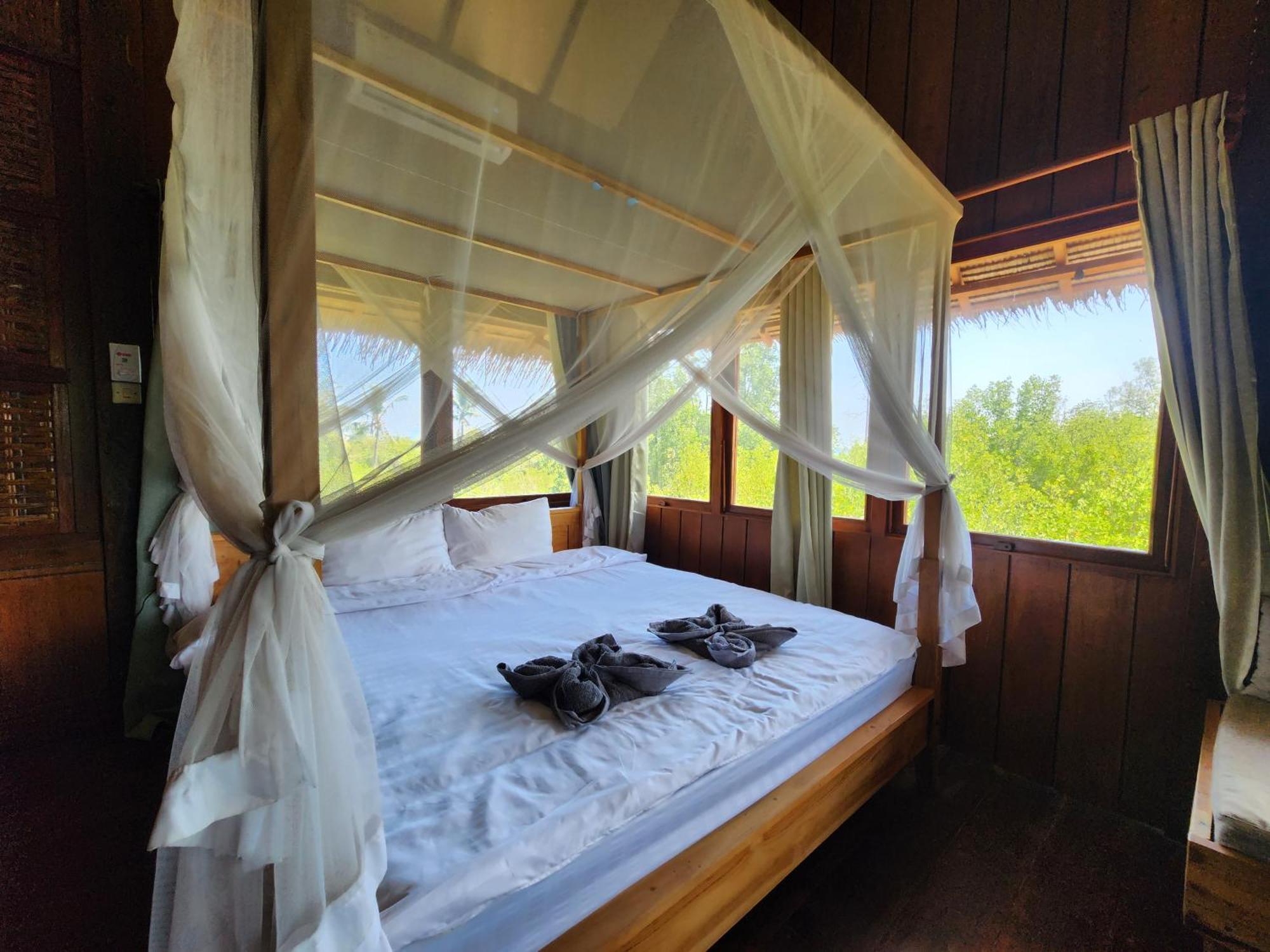 Basa-Basi Lodge Karimunjawa Zewnętrze zdjęcie