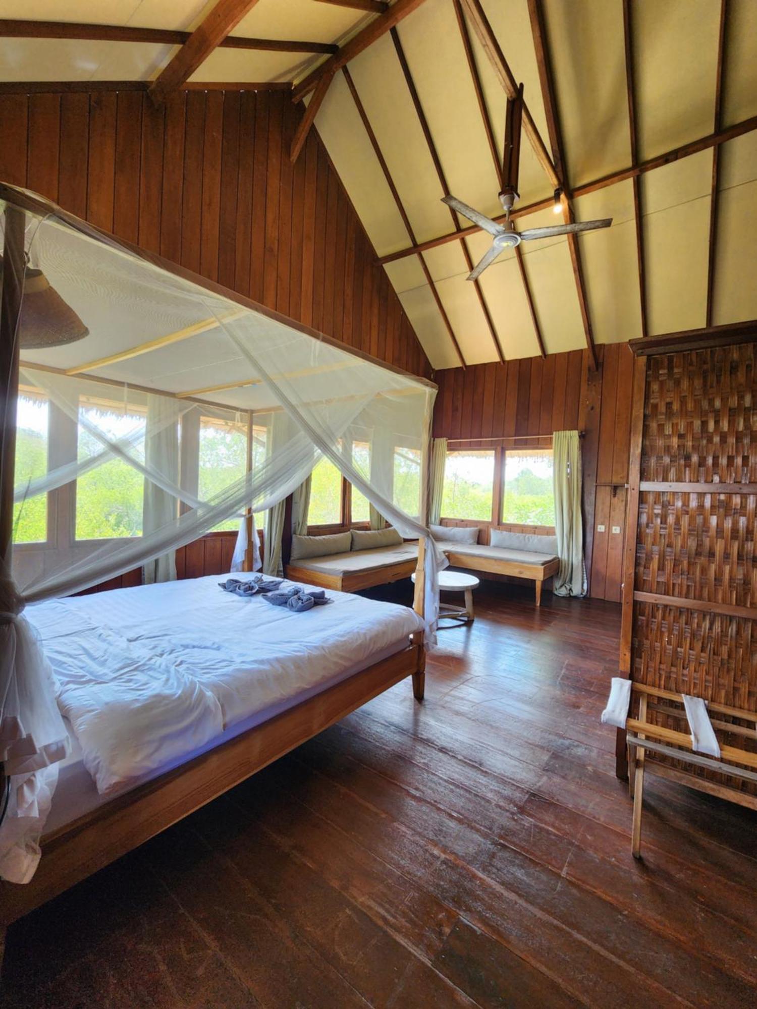 Basa-Basi Lodge Karimunjawa Zewnętrze zdjęcie